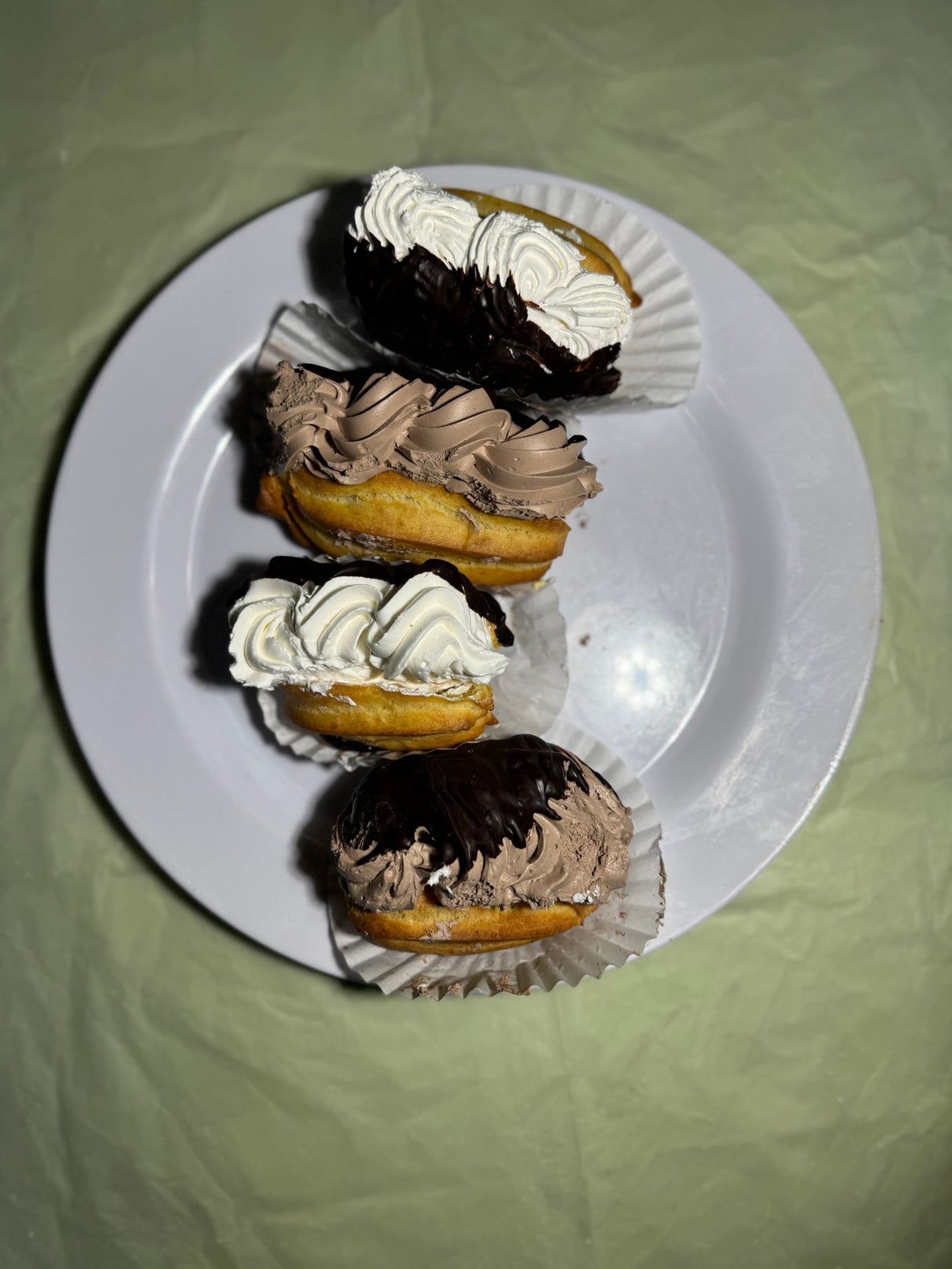 MINI ECLAIRES