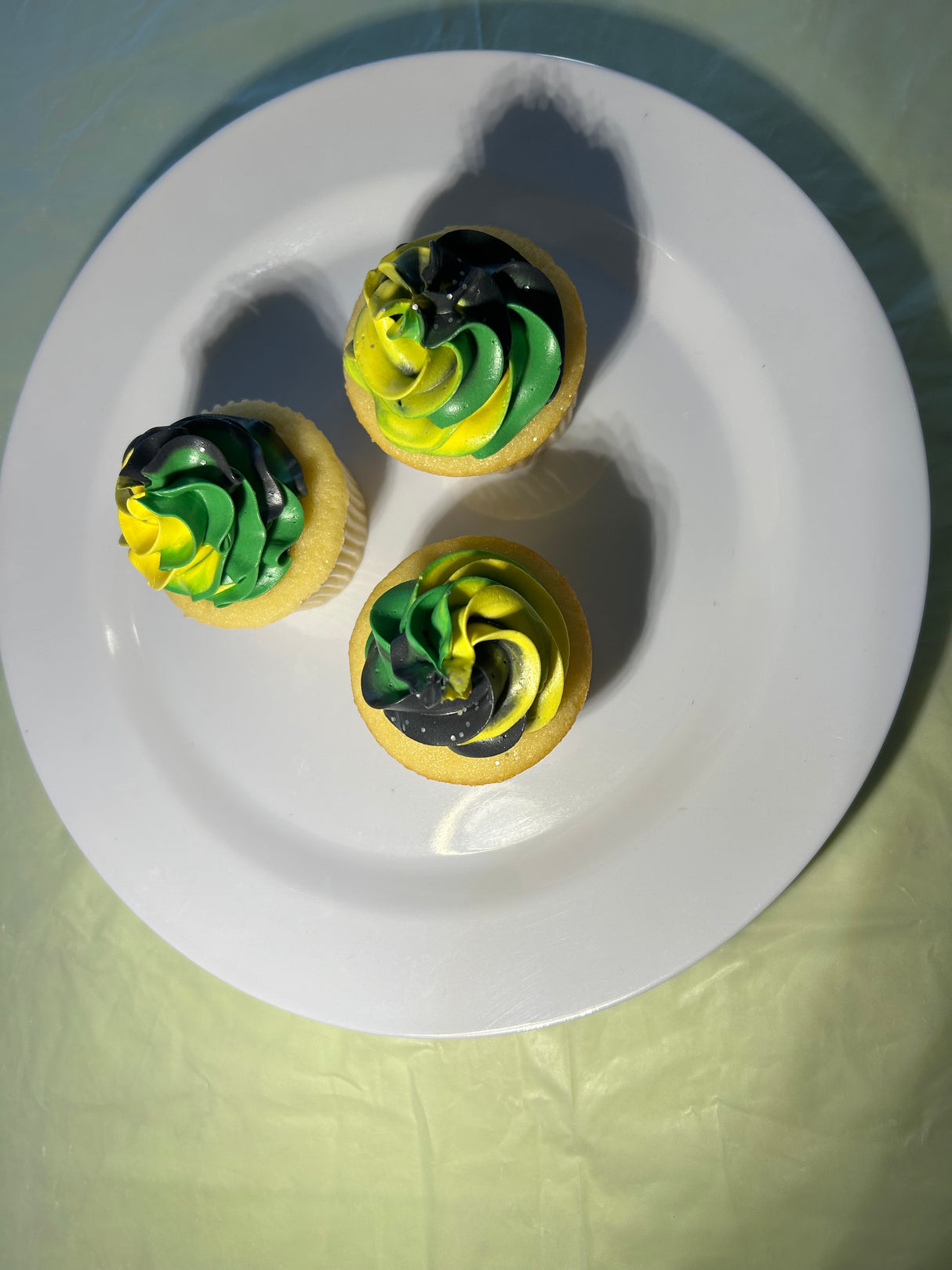 VANILLA CUPCAKES