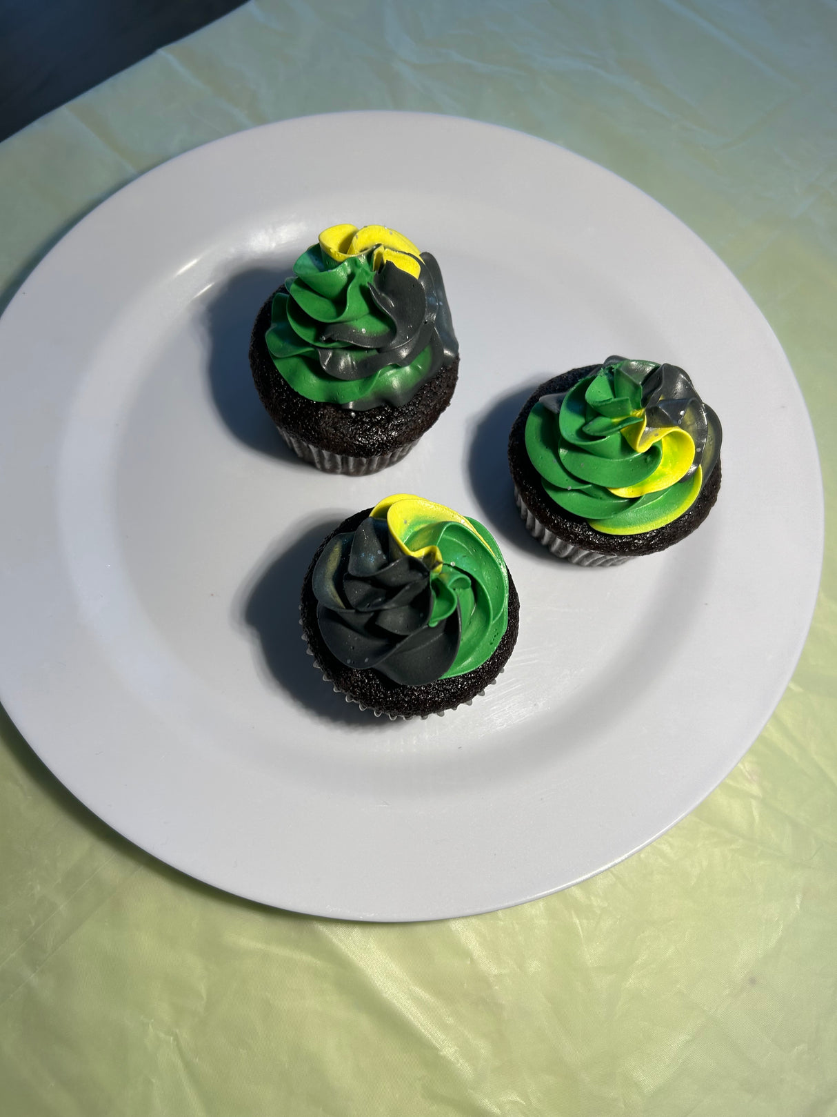 CHOCOLATE CUPCAKES