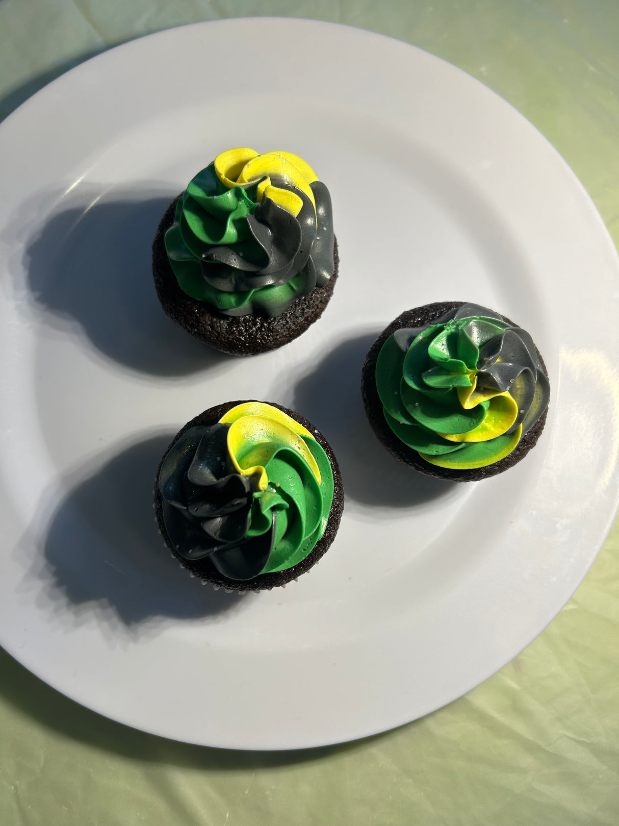CHOCOLATE CUPCAKES