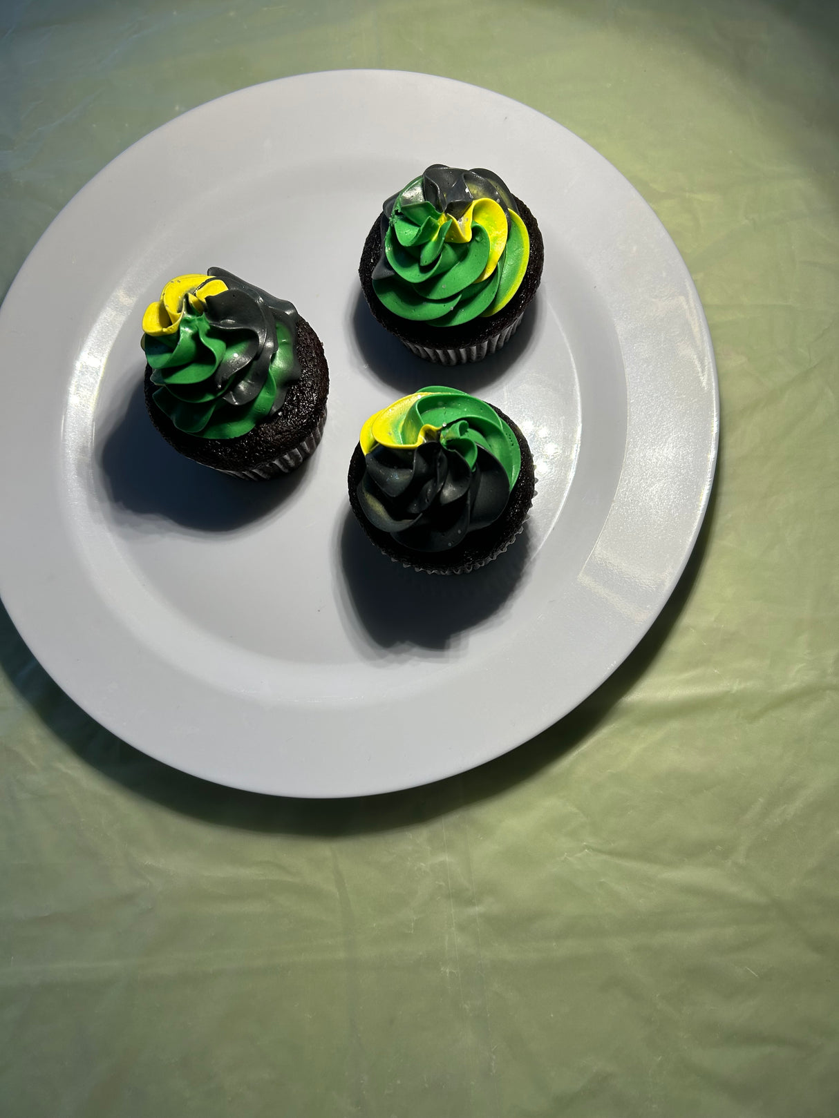 CHOCOLATE CUPCAKES